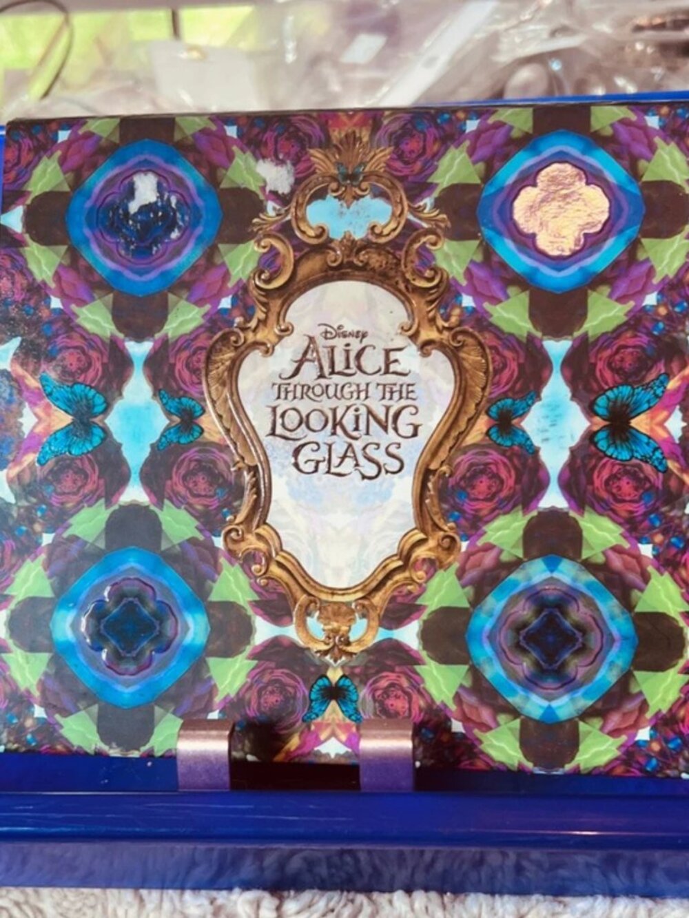New Urban Decay Disney Alice Through The Looking Glass Eyeshadow Brush Palette